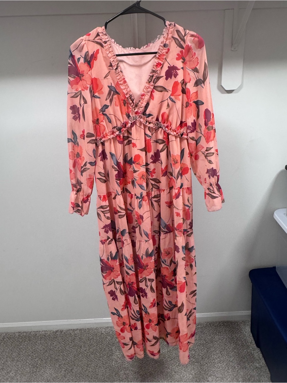 Women’s Pink Floral V-Neck Maxi Dress